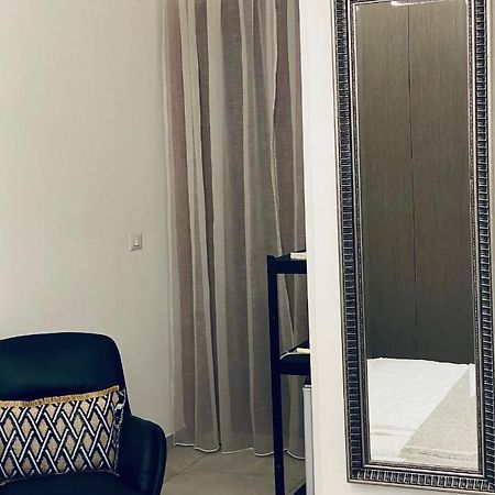 Regina Apartment โตรเปอา ภายนอก รูปภาพ