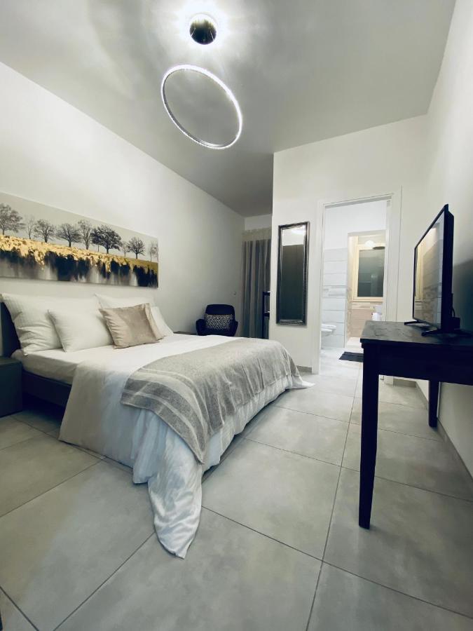 Regina Apartment โตรเปอา ภายนอก รูปภาพ